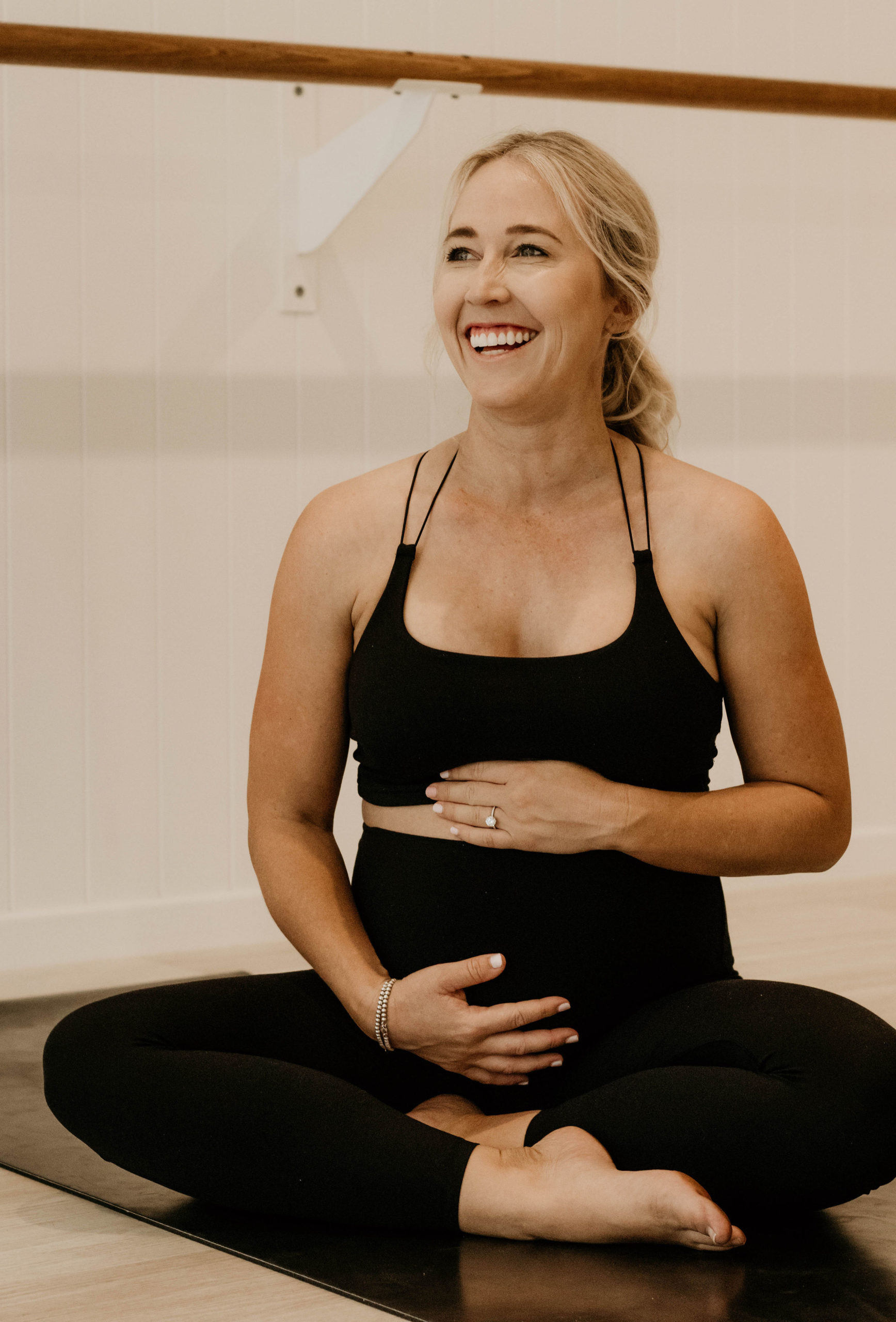 haven yoga studio buderim barre pilates pregnancy prenatal postnatal sunshine coast inherlight photography mum laughing